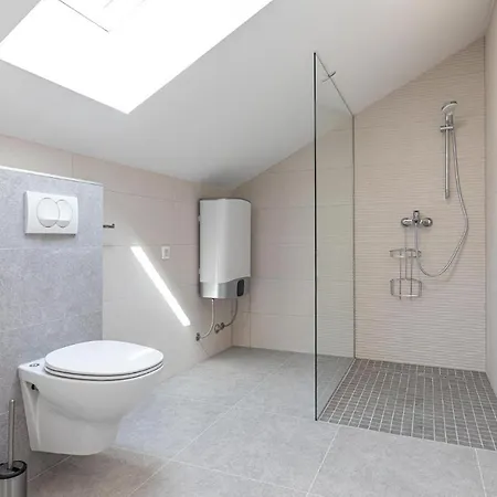 Holiday home 5 Bedroom Amazing In *
