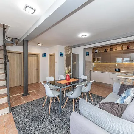 Σπίτι διακοπών Stunning In With Sauna